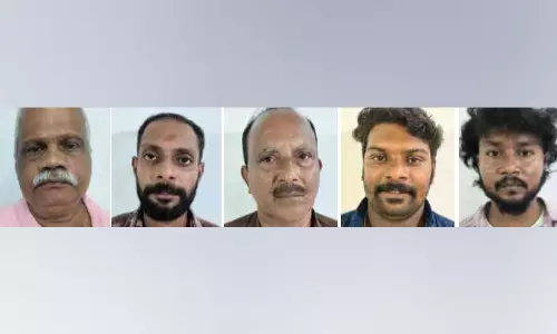 വീട്ടമ്മയെ ഭീഷണിപ്പെടുത്തി കവർച്ച; അഞ്ചുപേർ പിടിയിൽ