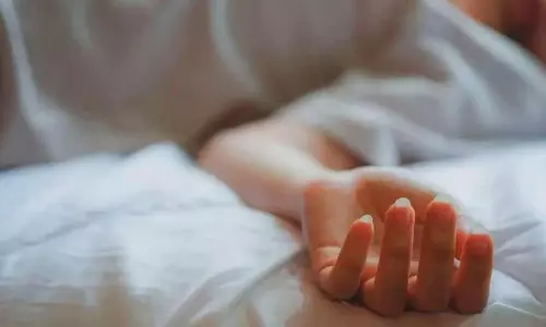 കാമുകനുമായി വഴക്കിട്ടു; ഹൈദരാബാദിൽ യുവതി ഹോസ്റ്റൽ കെട്ടിടത്തിൽ നിന്ന് ചാടി മരിച്ചു