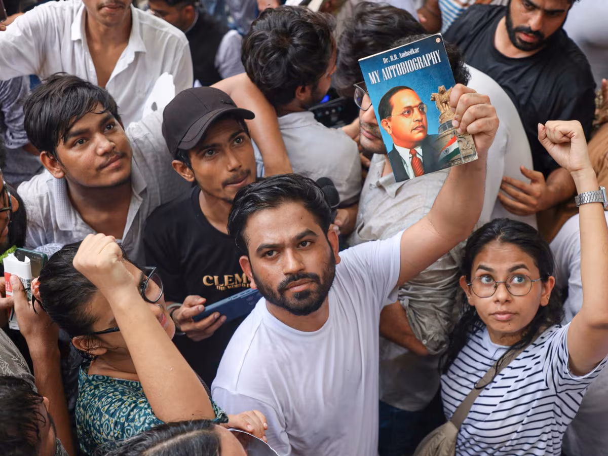 അഭിജീത് ദീപ്‌കെയുടെ വീടിന് സുരക്ഷ ശക്തമാക്കി പൊലീസ്