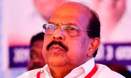 പിണറായി വിജയൻ നനഞ്ഞ കോഴിയാണെന്നും കെ.എൻ. ബാലഗോപാലന് മിണ്ടാട്ടമില്ലെന്നും ജി. സുധാകരൻ പിണറായി വിജയൻ നനഞ്ഞ കോഴിയാണെന്നും കെ.എൻ. ബാലഗോപാലന് മിണ്ടാട്ടമില്ലെന്നും ജി. സുധാകരൻ
