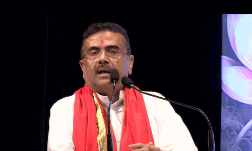 4,800 പേരെ നാടുകടത്തിയതായി പശ്ചിമ ബംഗാൾ മുഖ്യമന്ത്രി സുവേന്ദു അധികാരി 4,800 പേരെ നാടുകടത്തിയതായി പശ്ചിമ ബംഗാൾ മുഖ്യമന്ത്രി സുവേന്ദു അധികാരി