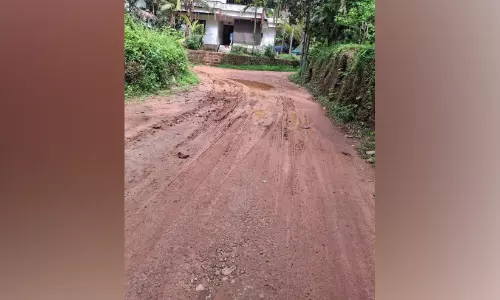 കുടുംബാരോഗ്യ കേന്ദ്രം- വടക്കയിൽമുക്ക് റോഡ് തകർന്നു
