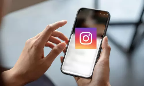 ഇൻസ്റ്റഗ്രാം വഴി അശ്ലീല വിഡിയോകൾ ഡൗൺലോഡ് ചെയ്തു; യുവാക്കൾ പൊലീസ് പിടിയിൽ