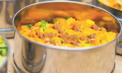 ഉച്ചഭക്ഷണത്തിൽ ബീഫ്; അസമിൽ അഞ്ച് മുസ്‌ലിം  വിദ്യാർഥികളെ സ്കൂളിൽനിന്ന് പുറത്താക്കാൻ നീക്കം, സ്ത്രീ അറസ്റ്റിൽ