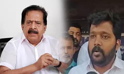 നവകേരള യാത്രയിലെ ‘രക്ഷാപ്രവർത്തനം’; വിധി പരിശോധിക്കുമെന്ന് രമേശ് ചെന്നിത്തല, നീതി ലഭിക്കും വരെ പോരാട്ടമെന്ന് എ.ഡി. തോമസ് നവകേരള യാത്രയിലെ ‘രക്ഷാപ്രവർത്തനം’; വിധി പരിശോധിക്കുമെന്ന് രമേശ് ചെന്നിത്തല, നീതി ലഭിക്കും വരെ പോരാട്ടമെന്ന് എ.ഡി. തോമസ്