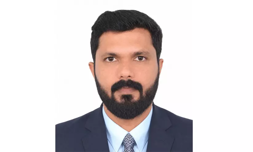 മലയാളി സെയിൽസ്മാനെ ബത്ഹയിൽ വാഹനത്തിനുള്ളിൽ മരിച്ച നിലയിൽ കണ്ടെത്തി മലയാളി സെയിൽസ്മാനെ ബത്ഹയിൽ വാഹനത്തിനുള്ളിൽ മരിച്ച നിലയിൽ കണ്ടെത്തി