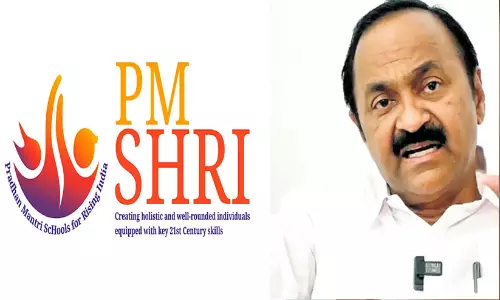 പി.എം ശ്രീയിൽ വ്യക്തത വരുത്താതെ മുഖ്യമന്ത്രി; എതിർത്തത് രഹസ്യമായി ഒപ്പുവെച്ച നടപടിയെയെന്ന് പി.എം ശ്രീയിൽ വ്യക്തത വരുത്താതെ മുഖ്യമന്ത്രി; എതിർത്തത് രഹസ്യമായി ഒപ്പുവെച്ച നടപടിയെയെന്ന്