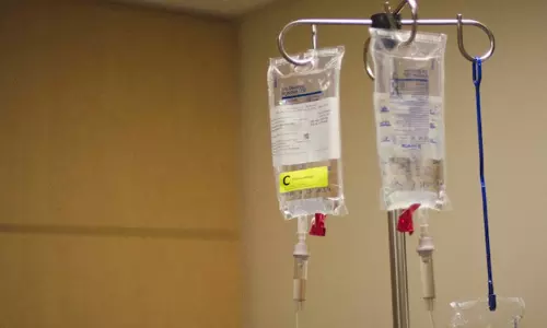 കാൻസർ മരുന്നുകളുടെ ക്ഷാമം: കീമോതെറാപ്പി മരുന്നുകളുടെ വില വർധിപ്പിക്കാൻ കേന്ദ്ര സർക്കാർ അനുമതി കാൻസർ മരുന്നുകളുടെ ക്ഷാമം: കീമോതെറാപ്പി മരുന്നുകളുടെ വില വർധിപ്പിക്കാൻ കേന്ദ്ര സർക്കാർ അനുമതി