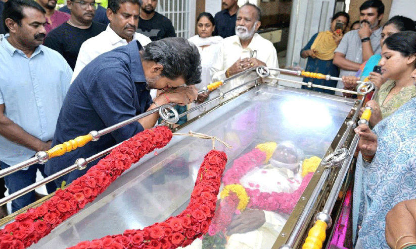 ഗ്രാമീണതയുടെ ദൃശ്യഭാഷ തീർത്ത വിസ്മയം ഗ്രാമീണതയുടെ ദൃശ്യഭാഷ തീർത്ത വിസ്മയം
