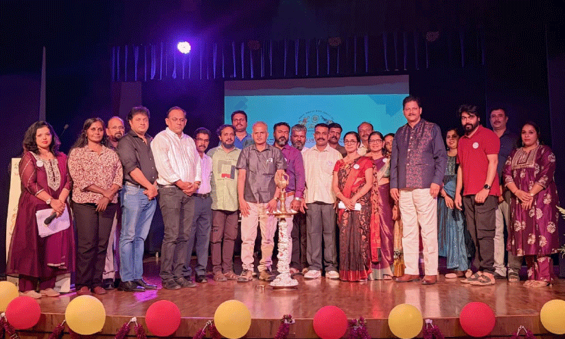 സുവർണ പ്രതിഭാ സംഗമ മേളം സംഘടിപ്പിച്ചു സുവർണ പ്രതിഭാ സംഗമ മേളം സംഘടിപ്പിച്ചു