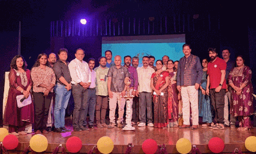 സുവർണ പ്രതിഭാ സംഗമ മേളം സംഘടിപ്പിച്ചു സുവർണ പ്രതിഭാ സംഗമ മേളം സംഘടിപ്പിച്ചു