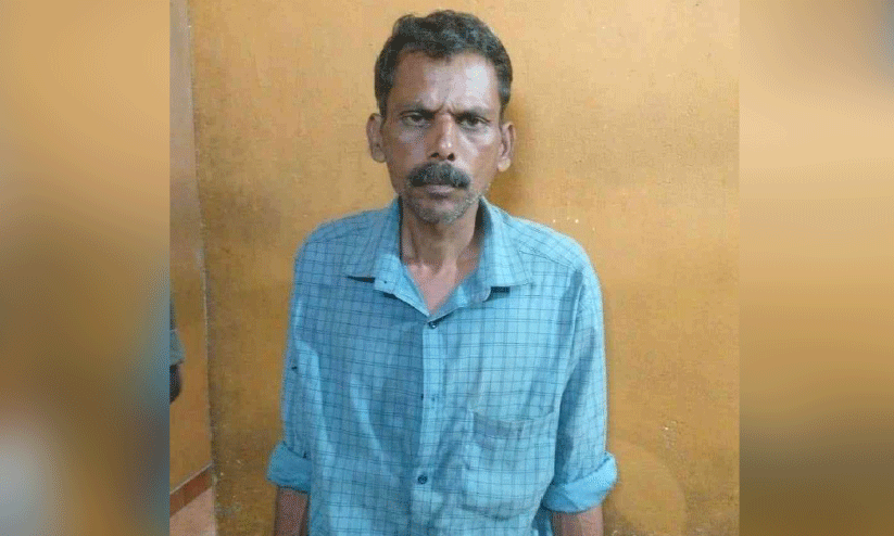 ക്ഷേത്രത്തിലെ കാണിക്കവഞ്ചി കുത്തിതുറന്ന മോഷ്ടാവ് പിടിയിൽ ക്ഷേത്രത്തിലെ കാണിക്കവഞ്ചി കുത്തിതുറന്ന മോഷ്ടാവ് പിടിയിൽ