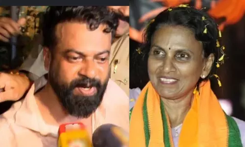 പൊലീസിന്റേത് പട്ടിഷോ എന്ന് മുൻ ഡി.ജി.പി ആർ. ശ്രീലേഖ: ‘സുഗതൻ ഗുണ്ടയല്ല, തീവ്രവാദിയെ പിടിക്കുന്നതുപോലെ കാപ്പ പ്രതിയെ ഇതുവരെ പിടിച്ചിട്ടില്ല’ പൊലീസിന്റേത് പട്ടിഷോ എന്ന് മുൻ ഡി.ജി.പി ആർ. ശ്രീലേഖ: ‘സുഗതൻ ഗുണ്ടയല്ല, തീവ്രവാദിയെ പിടിക്കുന്നതുപോലെ കാപ്പ പ്രതിയെ ഇതുവരെ പിടിച്ചിട്ടില്ല’