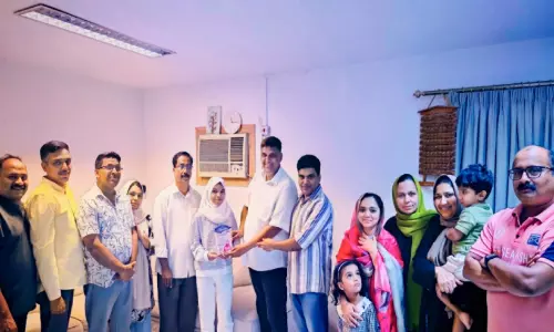 പരീക്ഷയിൽ മുഴുവൻ എ പ്ലസ് നേടിയ വിദ്യാർഥിനിയെ ആദരിച്ചു