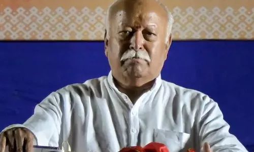 ബിഹാറിൽ മോഹന്‍ ഭഗവത് സഞ്ചരിച്ച ട്രെയിനിന് നേരെ കല്ലേറ്