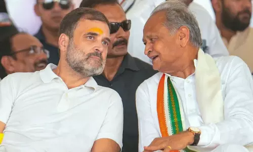 മുന്നിൽ മോദി-രാഹുൽ പോരാട്ടം; കോൺഗ്രസിൽനിന്ന് വിട്ടുപോയ പാർട്ടികൾ മടങ്ങിവരണമെന്ന് അശോക് ഗെഹ്‌ലോട്ട്