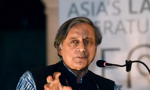 ഇന്ത്യ തായ്‌ലൻഡിനേക്കാൾ ചെലവേറിയത്; ബാങ്കോക്കിലെ ഒരു മാസത്തെ സഞ്ചാരികൾ പോലും ഇന്ത്യയിൽ ഒരു വർഷം എത്തുന്നില്ല -ശശി തരൂർ
