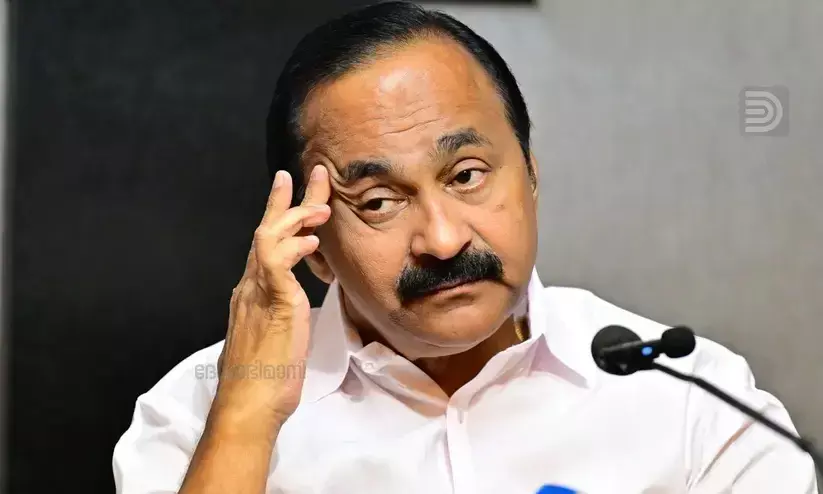 മുഖ്യമന്ത്രിക്കും കുടുംബത്തിനും വധഭീഷണി; ഒരാൾ കസ്റ്റഡിയിൽ മുഖ്യമന്ത്രിക്കും കുടുംബത്തിനും വധഭീഷണി; ഒരാൾ കസ്റ്റഡിയിൽ