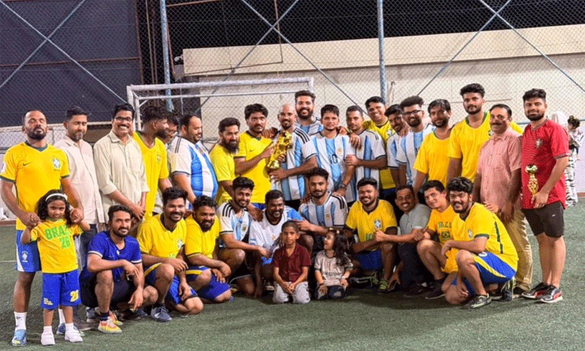 മത്സരം കളത്തിൽ, മനസ്സിൽ സൗഹൃദം; ലോകകപ്പ് ഫുട്ബാൾ ആവേശവുമായി ഒമാൻ മലപ്പുറം ജില്ലാ അസോസിയേഷൻ മത്സരം കളത്തിൽ, മനസ്സിൽ സൗഹൃദം; ലോകകപ്പ് ഫുട്ബാൾ ആവേശവുമായി ഒമാൻ മലപ്പുറം ജില്ലാ അസോസിയേഷൻ