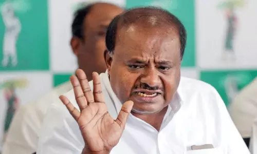 ബി​ദ​ഡി ടൗ​ൺ​ഷി​പ്; 500 ഏ​ക്ക​ർ ഏ​റ്റെ​ടു​ക്കാ​നു​ള്ള സ​ർ​ക്കാർ നീ​ക്ക​ത്തി​നെ​തി​രെ കു​മാ​ര​സ്വാ​മി