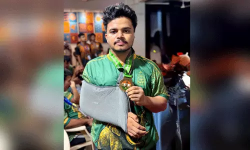 വിധിയെ തോൽപ്പിച്ച സുവർണക്കരുത്ത്; ദേശീയ പഞ്ചഗുസ്തിയിൽ ശബാബുദ്ദീന് സ്വർണം വിധിയെ തോൽപ്പിച്ച സുവർണക്കരുത്ത്; ദേശീയ പഞ്ചഗുസ്തിയിൽ ശബാബുദ്ദീന് സ്വർണം