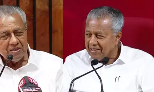 കണ്ണട ഉപേക്ഷിച്ചോ? ഇനി കണ്ണട വേണ്ടെന്ന് ഡോക്ടർ പറഞ്ഞു; വാർത്താസമ്മേളനത്തിൽ ചിരിയോടെ പിണറായി വിജയൻ കണ്ണട ഉപേക്ഷിച്ചോ? ഇനി കണ്ണട വേണ്ടെന്ന് ഡോക്ടർ പറഞ്ഞു; വാർത്താസമ്മേളനത്തിൽ ചിരിയോടെ പിണറായി വിജയൻ