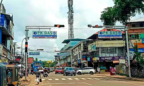 പേരിനൊരു സിഗ്നൽ; പത്തിരിപ്പാല ടൗണിൽ ഓട്ടോമാറ്റിക് സംവിധാനം നടപ്പായില്ല