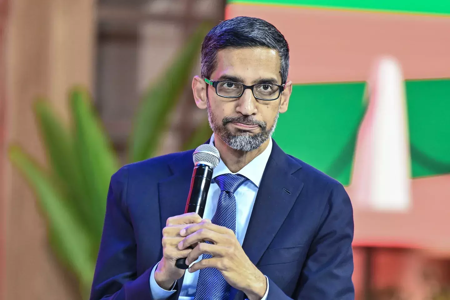 ഫ്രീ, ഫ്രീ ഫലസ്തീൻ; സുന്ദർ പിച്ചൈയ്‌ക്കെതിരെ പ്രതിഷേധം, ബിരുദദാന ചടങ്ങ് ബഹിഷ്‌കരിച്ച് വിദ്യാർത്ഥികൾ