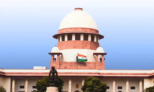 ട്രാൻസ്‌ജെൻഡർ നിയമഭേദഗതിക്കെതിരായ ഹരജികൾ; ഹൈക്കോടതികളിലെ നടപടികൾ സ്റ്റേ ചെയ്ത് സുപ്രീം കോടതി