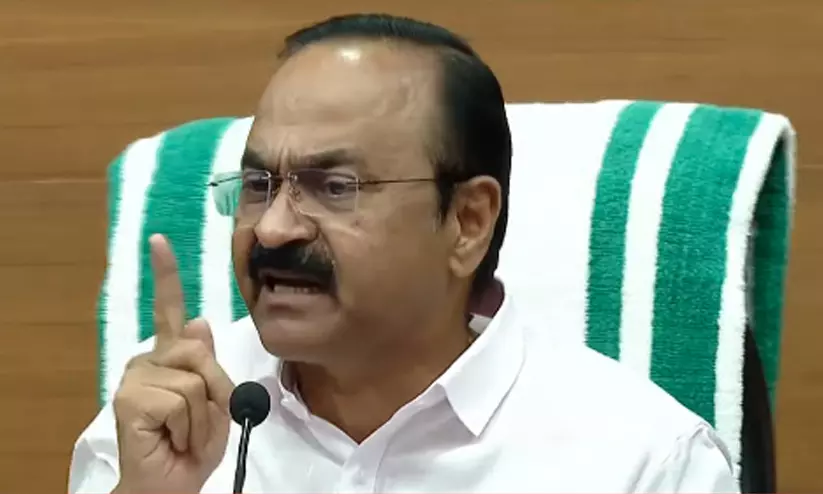 സിപിഎം നടത്തിയത് സംഘ്പരിവാർ പണി, ലക്ഷ്യം വടകരയിലെ വർഗീയ ചേരിതിരിവ് -വി.ഡി. സതീശൻ സിപിഎം നടത്തിയത് സംഘ്പരിവാർ പണി, ലക്ഷ്യം വടകരയിലെ വർഗീയ ചേരിതിരിവ് -വി.ഡി. സതീശൻ