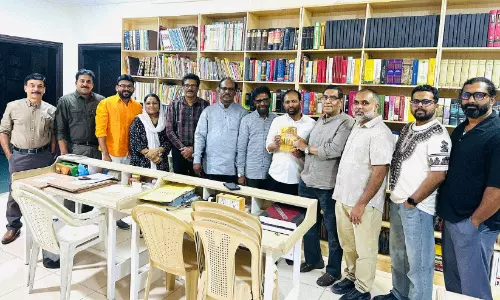അക്ഷരലോകം ഉണർത്തി എഫ്.സി.സി വായനക്കൂട്ടത്തിന്റെ പുസ്തകചർച്ച