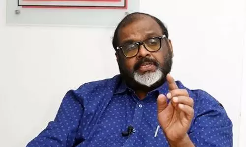സ്വകാര്യ ബസുകളുമായി യുദ്ധപ്രഖ്യാപനത്തിനില്ല; പണം കൊടുക്കാൻ താൽപര്യമുള്ള സ്ത്രീകൾ ഓർഡിനറി ഒഴിവാക്കണം - ഗതാഗത മന്ത്രി സി.പി ജോൺ