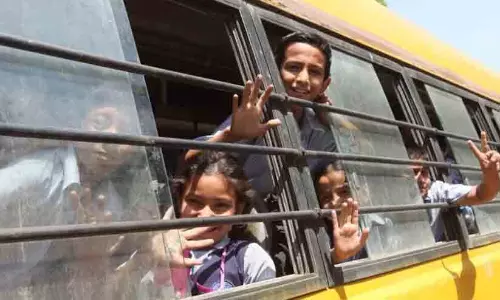 കർണാടകയിൽ വിദ്യാര്ഥികള്ക്ക് ഇനി സൗജന്യയാത്ര കർണാടകയിൽ വിദ്യാര്ഥികള്ക്ക് ഇനി സൗജന്യയാത്ര