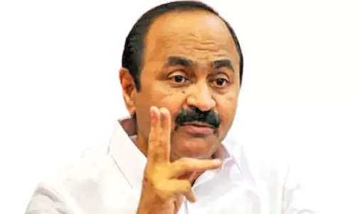 ശ്രീ വിടാതെ; പി.എം ശ്രീയിൽ കേരളം മുന്നോട്ട് ശ്രീ വിടാതെ; പി.എം ശ്രീയിൽ കേരളം മുന്നോട്ട്