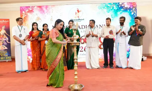 നൂ​പു​ര​ധ്വ​നി ആ​ർ​ട്സ് അ​ക്കാ​ദ​മി ‘അ​ര​ങ്ങേ​റ്റം 2026’ ൽ വ​ർ​ണാ​ഭ​മാ​യി