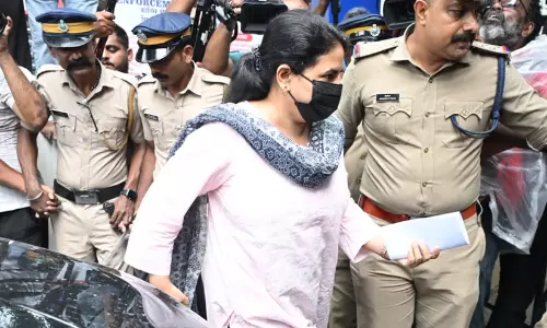 എക്സാലോജിക് കേസ്: നിർണായക രേഖകൾ ഇന്ന് ഇ.ഡിക്ക്; വീണയെ വീണ്ടും ചോദ്യം ചെയ്തേക്കും