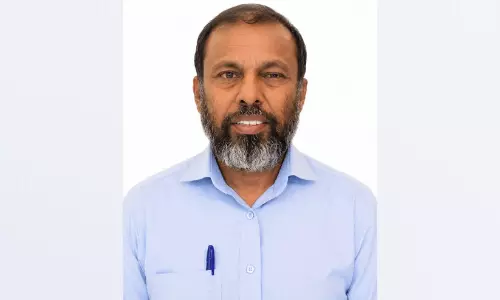 മുജീബ് കക്കോടിയുടെ മൂന്നര പതിറ്റാണ്ടിെൻറ പ്രവാസത്തിന് വിരാമം മുജീബ് കക്കോടിയുടെ മൂന്നര പതിറ്റാണ്ടിെൻറ പ്രവാസത്തിന് വിരാമം