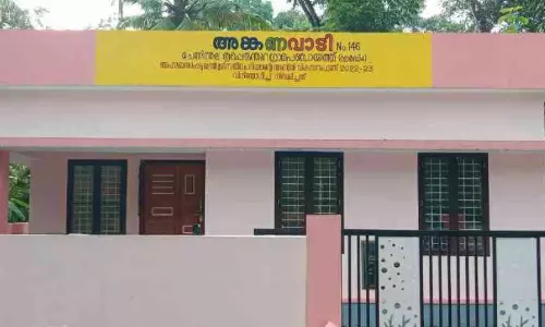 ഉദ്ഘാടനം കഴിഞ്ഞിട്ട് ഏഴു മാസം; അംഗൻവാടി ഇപ്പോഴും വാടക കെട്ടിടത്തിൽ ഉദ്ഘാടനം കഴിഞ്ഞിട്ട് ഏഴു മാസം; അംഗൻവാടി ഇപ്പോഴും വാടക കെട്ടിടത്തിൽ