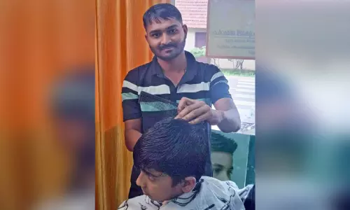 വ്യത്യസ്തനാമൊരു ബാർബറാം മുബീൻ