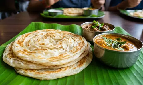 പൊറോട്ടക്കൊപ്പം ഫ്രീ ഗ്രേവി നൽകണം; ഉപഭോക്താക്കളുടെ ആഗ്രഹം ഉയർത്തി കമ്മീഷന്റെ നിർണായക ഇടപെടൽ പൊറോട്ടക്കൊപ്പം ഫ്രീ ഗ്രേവി നൽകണം; ഉപഭോക്താക്കളുടെ ആഗ്രഹം ഉയർത്തി കമ്മീഷന്റെ നിർണായക ഇടപെടൽ