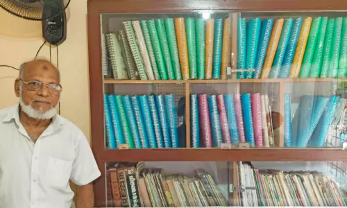ഇന്ന് വായന ദിനം; നാല് പതിറ്റാണ്ട് പിന്നിട്ട് അബ്ദുൽ കാദറിന്റെ പത്രവാർത്ത സമാഹരണ യജ്ഞം