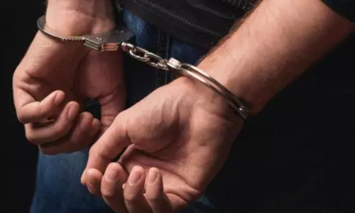 ബസ് യാത്രക്കിടെ പെൺകുട്ടിയെ പല തവണ സ്പർശിച്ചു; യുവാവ് അറസ്റ്റിൽ