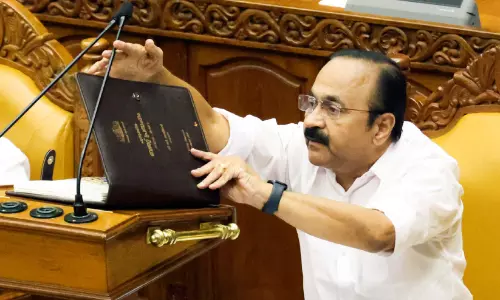 ദിശാമാറ്റം പ്രകടം; പ്രശ്നം ധനസമാഹരണം ദിശാമാറ്റം പ്രകടം; പ്രശ്നം ധനസമാഹരണം