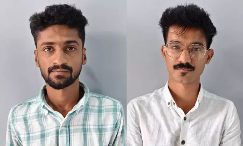 കാർ ആക്സസറീസ് കടയുടെ മറവിൽ രാസലഹരി വിൽപന; രണ്ടുപേർ പിടിയിൽ കാർ ആക്സസറീസ് കടയുടെ മറവിൽ രാസലഹരി വിൽപന; രണ്ടുപേർ പിടിയിൽ