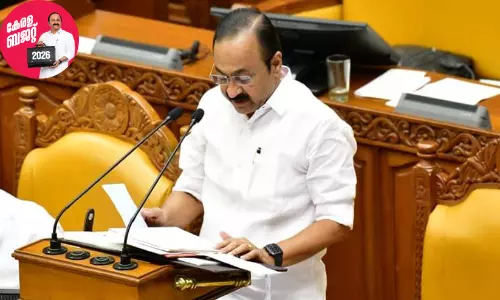 ‘വീ​ര്യം കു​റ​ഞ്ഞ മ​ദ്യം’: വി​വാ​ദം നു​ര​യു​ന്നു