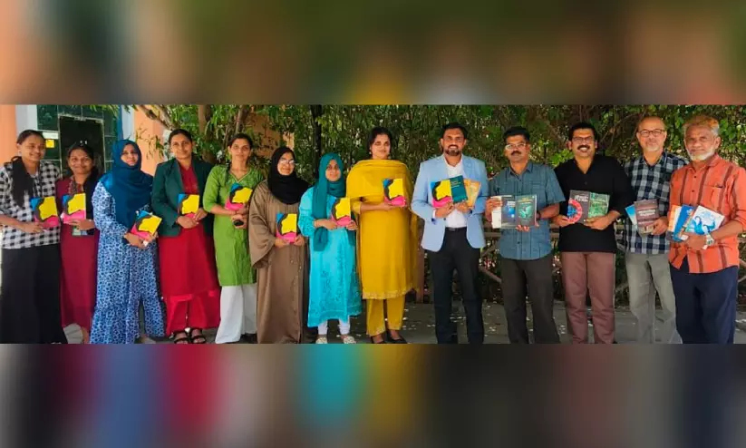 വായന ദിനത്തിൽ കാഫ് ദുബൈ പുസ്തക വിതരണം നടത്തി വായന ദിനത്തിൽ കാഫ് ദുബൈ പുസ്തക വിതരണം നടത്തി