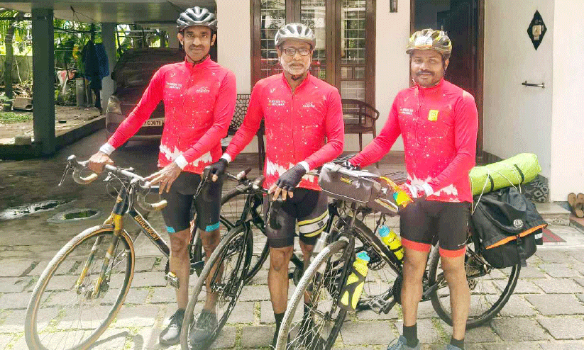 ലഹരി വിരുദ്ധ സന്ദേശമുയർത്തി ശ്രീലങ്കയിലേക്ക് സൈക്കിളിൽ സൗഹൃദ യാത്രക്ക് ഒരുങ്ങി മൂവർ സംഘം ലഹരി വിരുദ്ധ സന്ദേശമുയർത്തി ശ്രീലങ്കയിലേക്ക് സൈക്കിളിൽ സൗഹൃദ യാത്രക്ക് ഒരുങ്ങി മൂവർ സംഘം