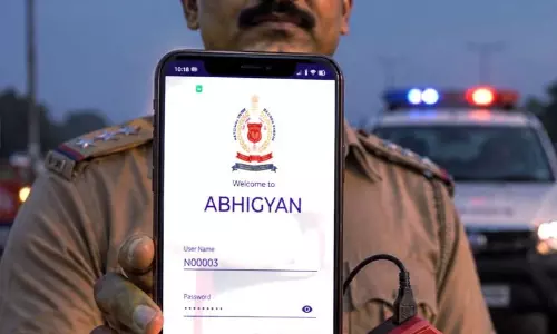 കുറ്റവാളികളുടെ വിവരങ്ങൾ ഇനി വിരൽത്തുമ്പിൽ : ‘അഭിജ്ഞാൻ’ ആപ്പുമായി കേന്ദ്രസർക്കാർ; ആശങ്ക ഉയർത്തി സ്വകാര്യതയും നിരീക്ഷണവും