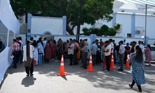 നീറ്റ് പുനഃപരീക്ഷ ഇന്ന്; മാർഗനിർദേശം പുറപ്പെടുവിച്ച് ഇന്ത്യൻ എംബസി
