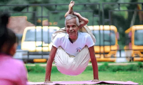 ഇന്ന് ലോക യോഗദിനം; മാധവന് 76ലും യോഗ ദിനചര്യ ഇന്ന് ലോക യോഗദിനം; മാധവന് 76ലും യോഗ ദിനചര്യ